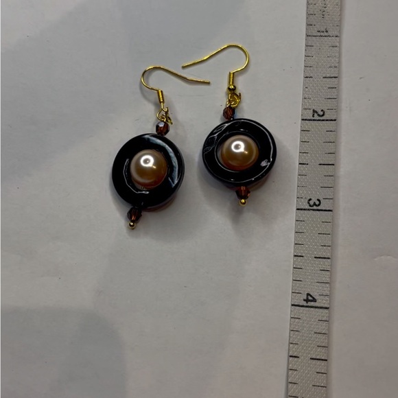 255. Elegant Black and Gold Handmade Earrings - Picture 7 of 7